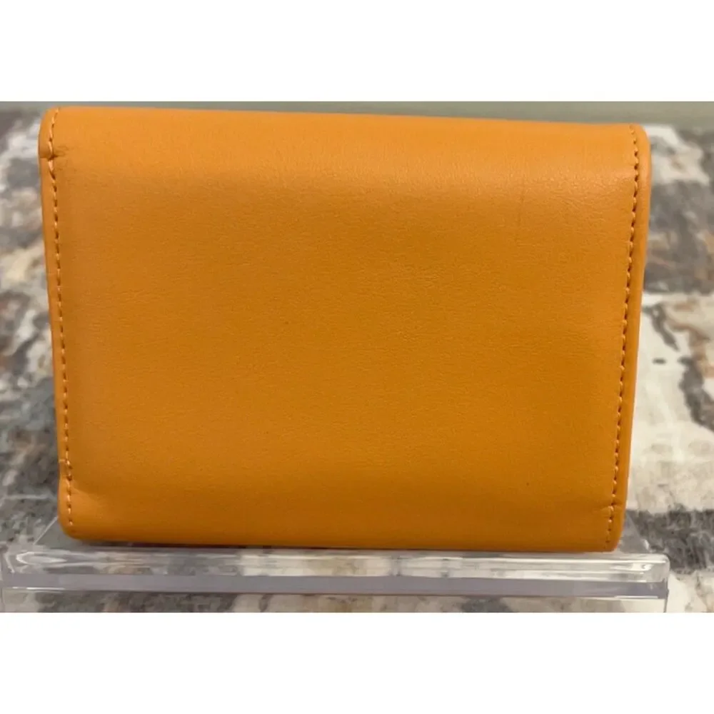 Steve Madden please see